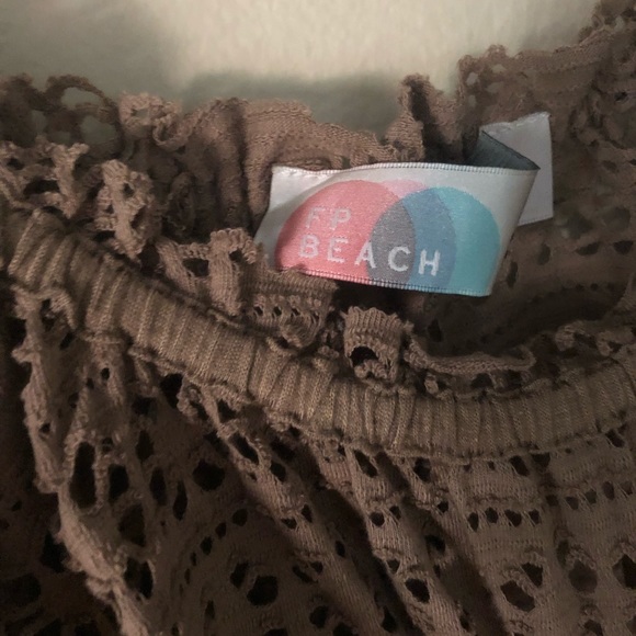 Free People Beach. Perforate detached sleeve top - Picture 2 of 3